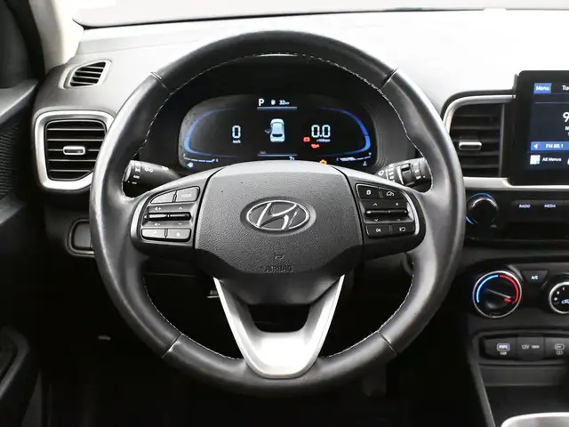 2024 Hyundai Venue PREFERRED BACKUP CAMERA HEATED SEATS & MORE! - Photo 23