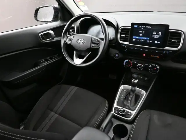 2024 Hyundai Venue PREFERRED BACKUP CAMERA HEATED SEATS & MORE! - Photo 26