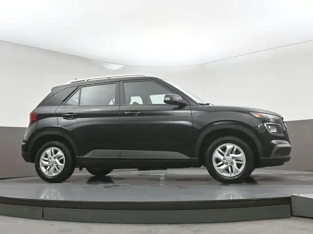 2024 Hyundai Venue PREFERRED BACKUP CAMERA HEATED SEATS & MORE! - Photo 36