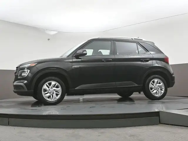 2024 Hyundai Venue PREFERRED BACKUP CAMERA HEATED SEATS & MORE! - Photo 39