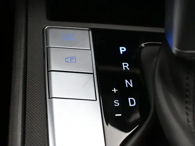 2025 Hyundai Elantra PREFERRED BACKUP CAMERA HEATED SEATS & MORE - Photo 12