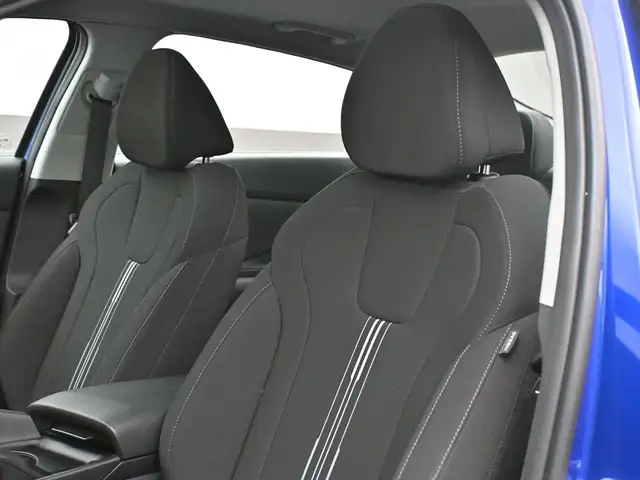 2025 Hyundai Elantra PREFERRED BACKUP CAMERA HEATED SEATS & MORE - Photo 17
