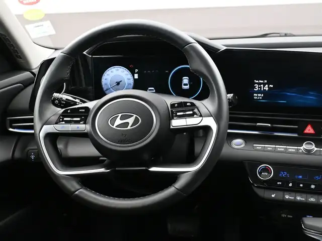 2025 Hyundai Elantra PREFERRED BACKUP CAMERA HEATED SEATS & MORE - Photo 24