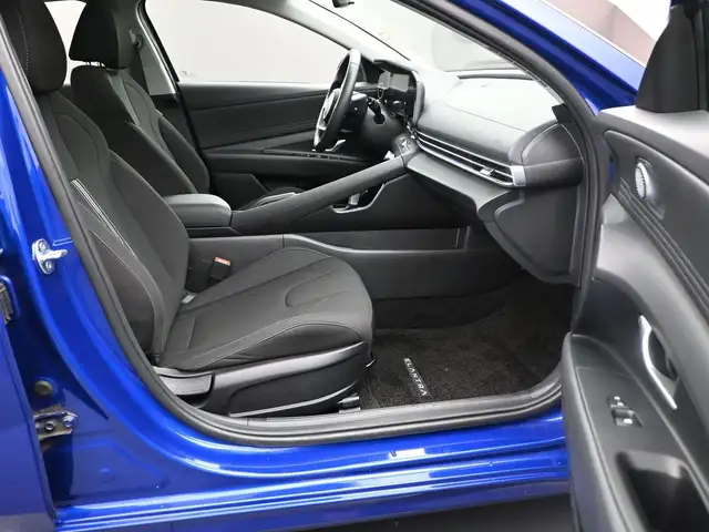 2025 Hyundai Elantra PREFERRED BACKUP CAMERA HEATED SEATS & MORE - Photo 27