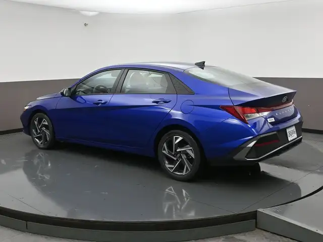 2025 Hyundai Elantra PREFERRED BACKUP CAMERA HEATED SEATS & MORE - Photo 31