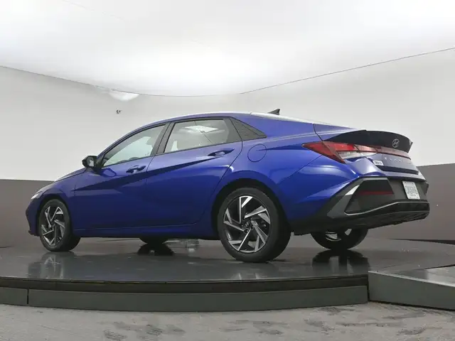 2025 Hyundai Elantra PREFERRED BACKUP CAMERA HEATED SEATS & MORE - Photo 41