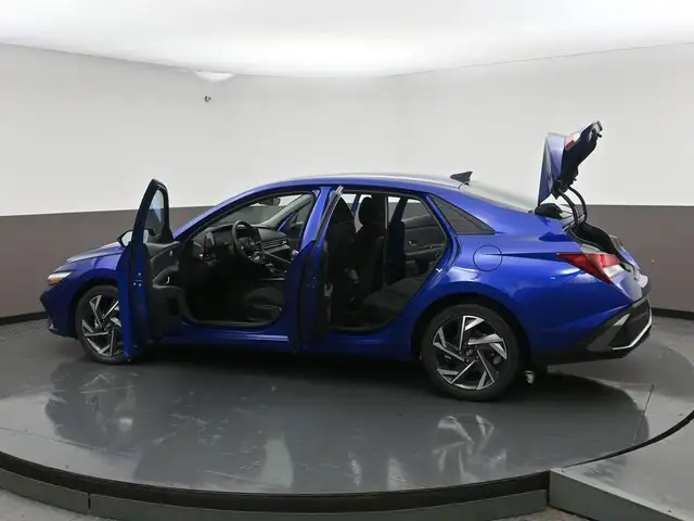 2025 Hyundai Elantra PREFERRED BACKUP CAMERA HEATED SEATS & MORE - Photo 55