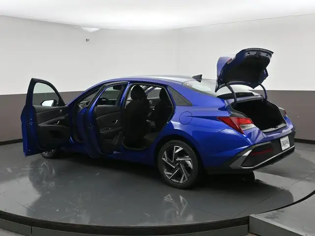 2025 Hyundai Elantra PREFERRED BACKUP CAMERA HEATED SEATS & MORE - Photo 56