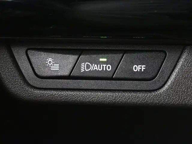 2025 BMW X2 XDRIVE 28i LOW KMS!! SUNROOF, NAVIGATION - Photo 12