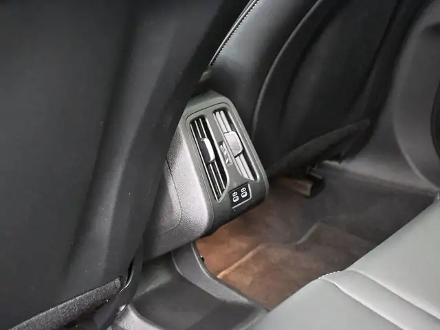 2025 BMW X2 XDRIVE 28i LOW KMS!! SUNROOF, NAVIGATION - Photo 21