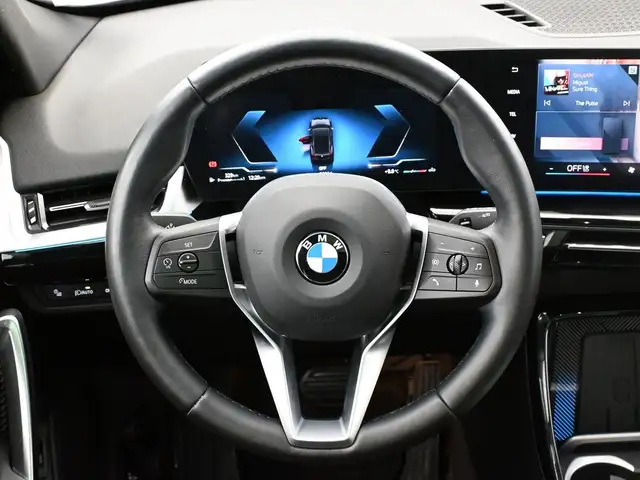 2025 BMW X2 XDRIVE 28i LOW KMS!! SUNROOF, NAVIGATION - Photo 24