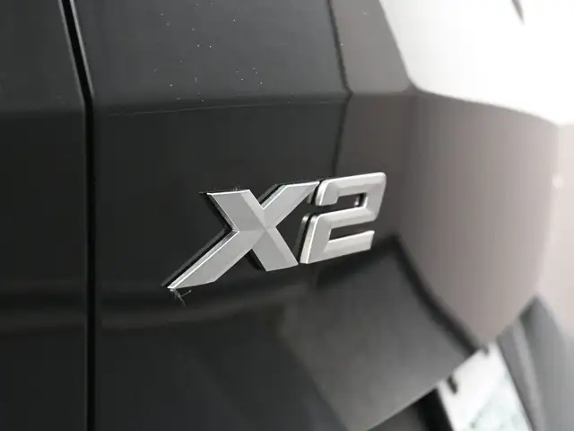 2025 BMW X2 XDRIVE 28i LOW KMS!! SUNROOF, NAVIGATION - Photo 25