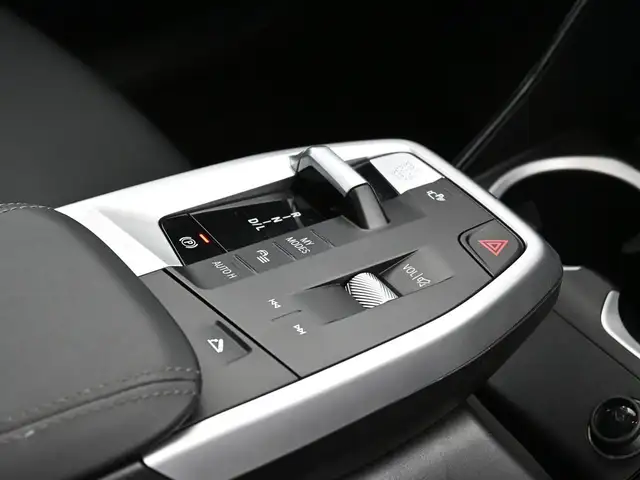 2025 BMW X2 XDRIVE 28i LOW KMS!! SUNROOF, NAVIGATION - Photo 32