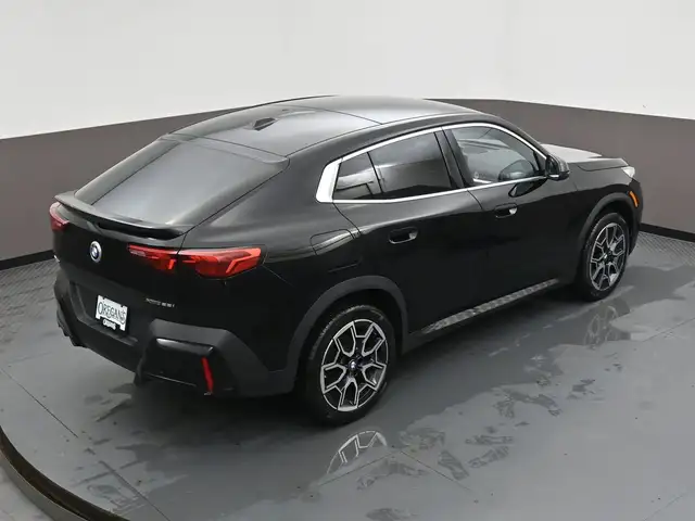 2025 BMW X2 XDRIVE 28i LOW KMS!! SUNROOF, NAVIGATION - Photo 52