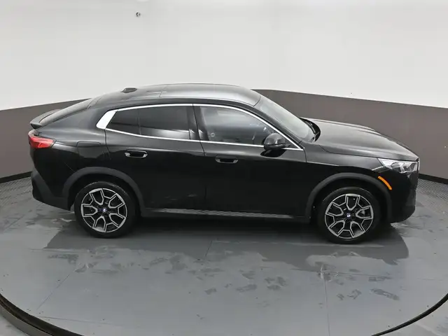 2025 BMW X2 XDRIVE 28i LOW KMS!! SUNROOF, NAVIGATION - Photo 53