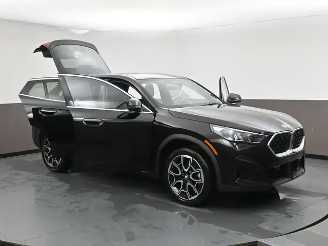 2025 BMW X2 XDRIVE 28i LOW KMS!! SUNROOF, NAVIGATION - Photo 55