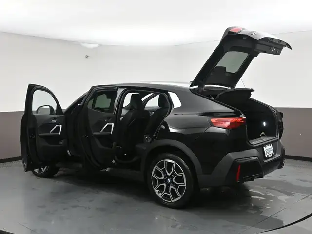 2025 BMW X2 XDRIVE 28i LOW KMS!! SUNROOF, NAVIGATION - Photo 59
