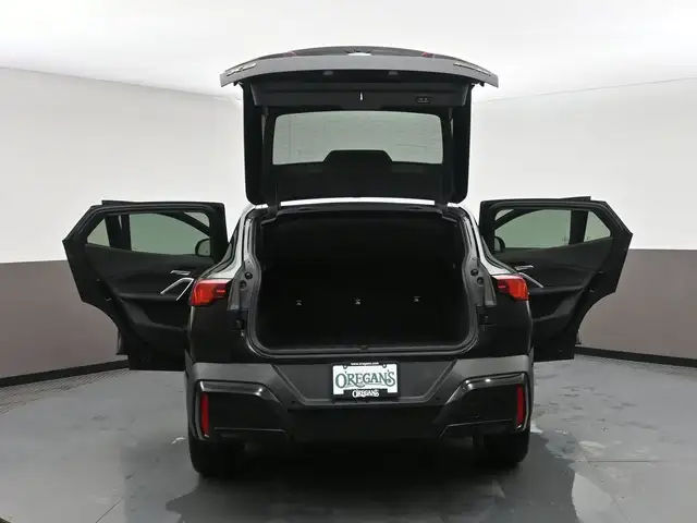 2025 BMW X2 XDRIVE 28i LOW KMS!! SUNROOF, NAVIGATION - Photo 60