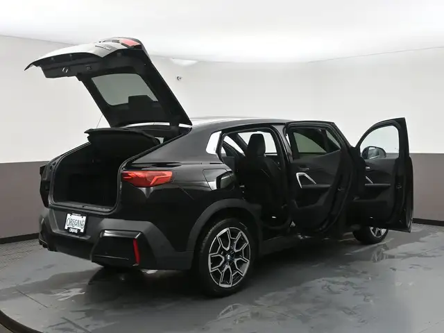 2025 BMW X2 XDRIVE 28i LOW KMS!! SUNROOF, NAVIGATION - Photo 61