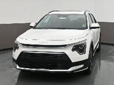 2025 Kia Niro HEATED SEATS, APPLE CAR PLAY & MORE! - Photo 2