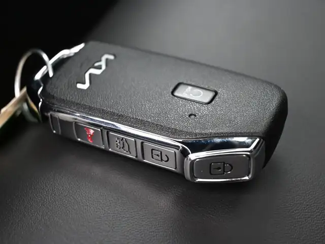 2025 Kia Niro HEATED SEATS, APPLE CAR PLAY & MORE! - Photo 7