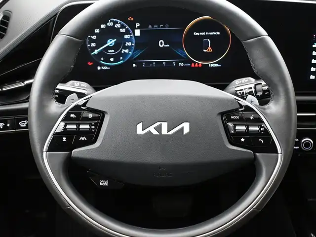 2025 Kia Niro HEATED SEATS, APPLE CAR PLAY & MORE! - Photo 20