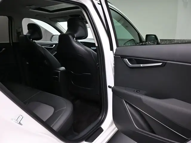 2025 Kia Niro HEATED SEATS, APPLE CAR PLAY & MORE! - Photo 24