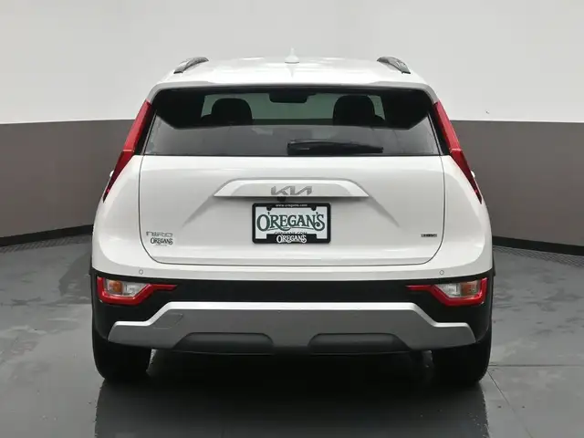 2025 Kia Niro HEATED SEATS, APPLE CAR PLAY & MORE! - Photo 31