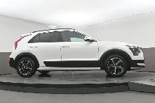 2025 Kia Niro HEATED SEATS, APPLE CAR PLAY & MORE! - Photo 35