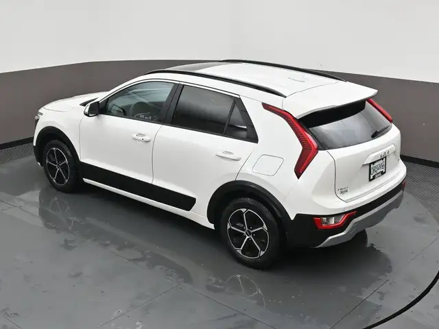 2025 Kia Niro HEATED SEATS, APPLE CAR PLAY & MORE! - Photo 46