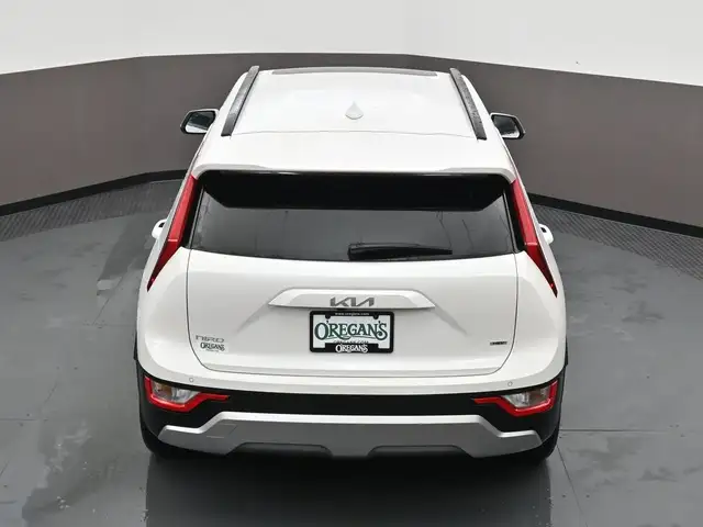2025 Kia Niro HEATED SEATS, APPLE CAR PLAY & MORE! - Photo 47