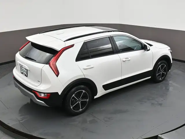 2025 Kia Niro HEATED SEATS, APPLE CAR PLAY & MORE! - Photo 48