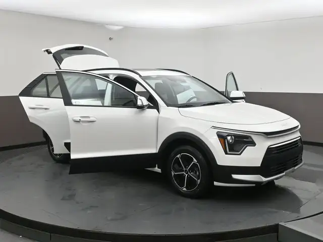 2025 Kia Niro HEATED SEATS, APPLE CAR PLAY & MORE! - Photo 51
