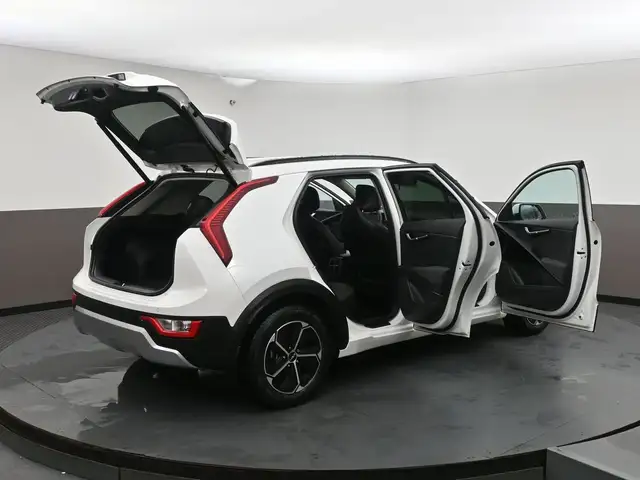 2025 Kia Niro HEATED SEATS, APPLE CAR PLAY & MORE! - Photo 57