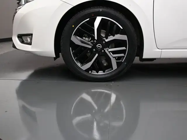 2024 Nissan Versa SR WHY WAIT? DRIVE HOME TODAY! - Photo 4