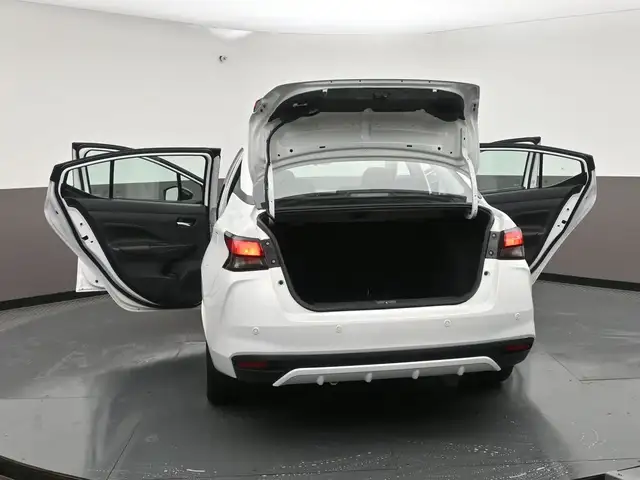 2024 Nissan Versa SR WHY WAIT? DRIVE HOME TODAY! - Photo 55