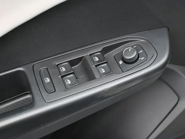 2025 Volkswagen Taos COMFORTLINE HEATED SEATS, HEATED STEERING W - Photo 5