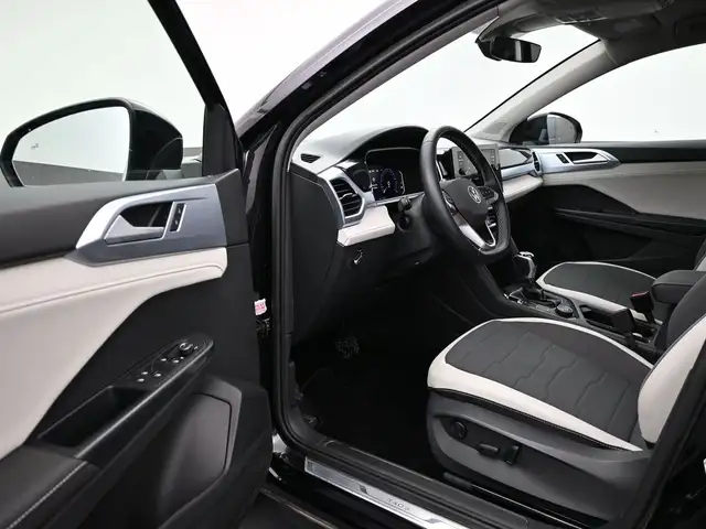 2025 Volkswagen Taos COMFORTLINE HEATED SEATS, HEATED STEERING W - Photo 14