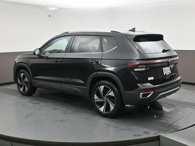 2025 Volkswagen Taos COMFORTLINE HEATED SEATS, HEATED STEERING W - Photo 28