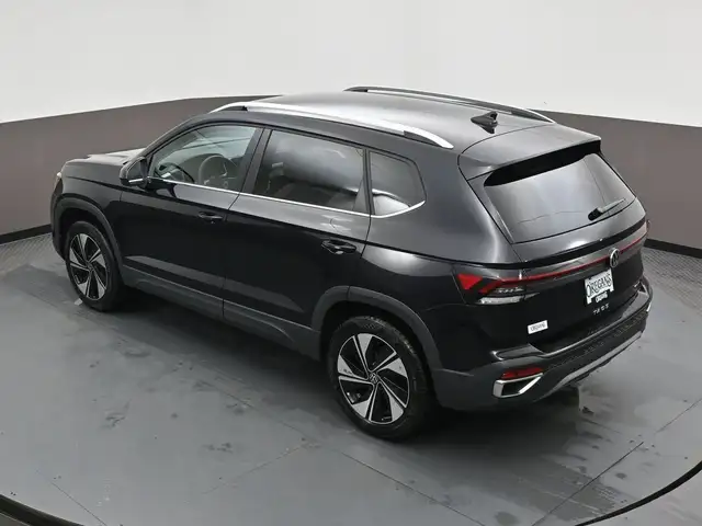 2025 Volkswagen Taos COMFORTLINE HEATED SEATS, HEATED STEERING W - Photo 44