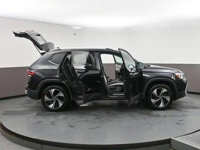 2025 Volkswagen Taos COMFORTLINE HEATED SEATS, HEATED STEERING W - Photo 48