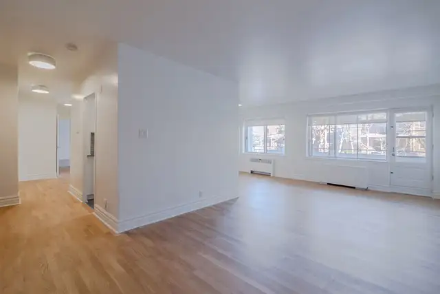 spacious 3-bed unit for rent, July 1, Westmount, CDN - ID 289 - Photo 3