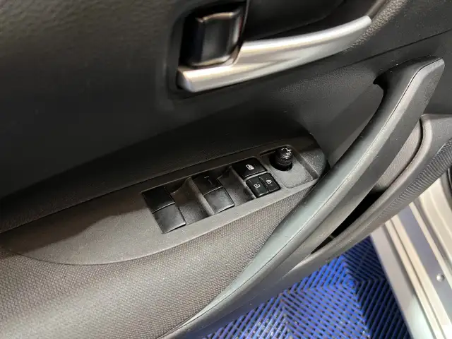 2021 Toyota Corolla - Photo 10