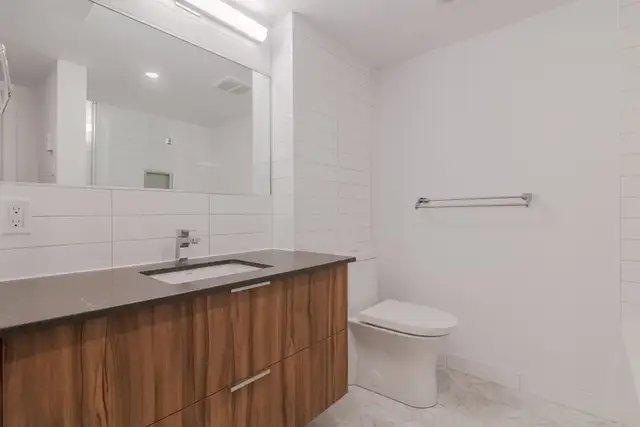 fully renovated 1-bed condo, July 1, Mount-Royal, TMR - ID 4459 - Photo 6