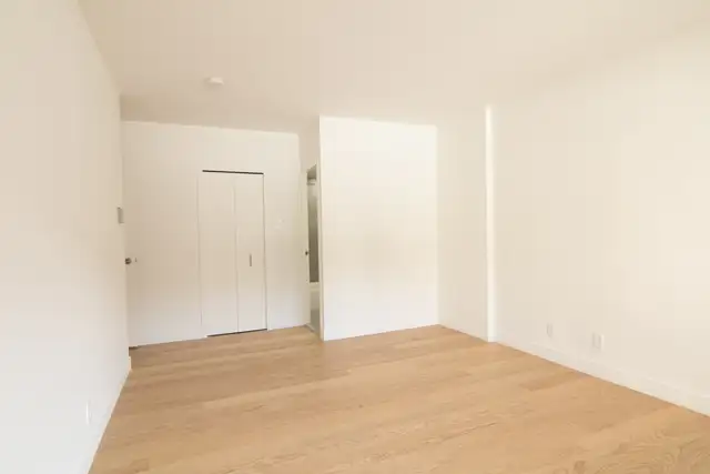 fully renovated condo, 2 beds 2 bath, in Westmount - ID 1949 - Photo 6