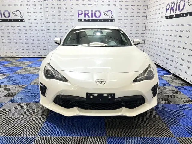2017 Toyota 86 - Photo 8