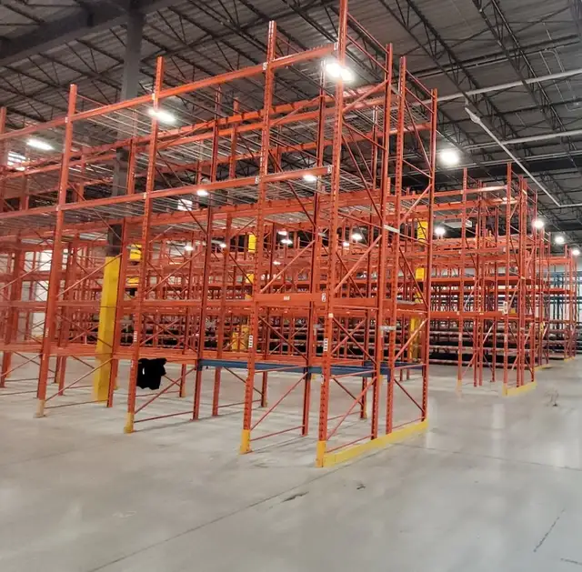 PALLET RACKING - Photo 3