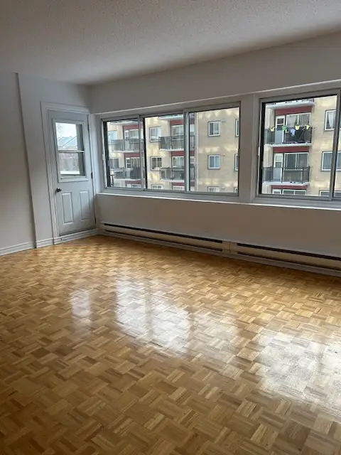 Superbe 4 1/2 à louer / Boulevard de la Côte Vertu - Photo 5