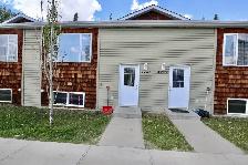 Leduc 3 Bed 1.5 Bath Townhome For Rent