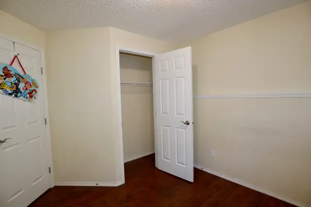 Leduc 3 Bed 1.5 Bath Townhome For Rent - Photo 7